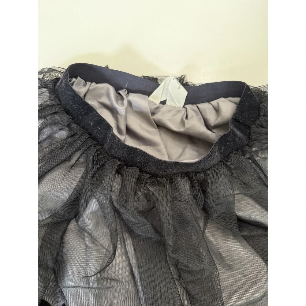H&M Kids Bat Halloween Tulle Skirt Black Flocked Bats Size 6X/7 EU 122/128. 5254